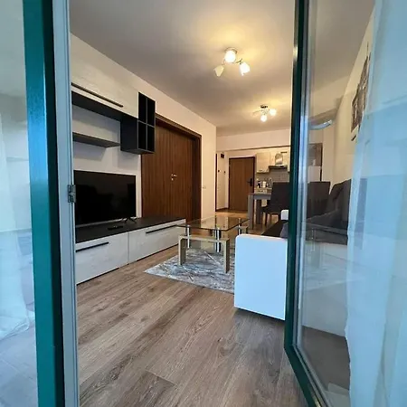 Apartanent 2 *